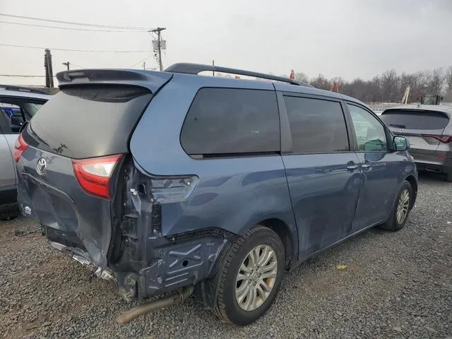 5TDYZ3DC9HS875195 2017 2017 Toyota Sienna- Xle 3