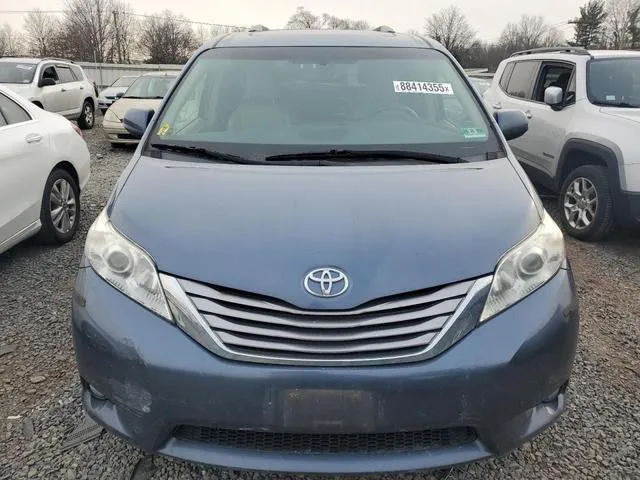 5TDYZ3DC9HS875195 2017 2017 Toyota Sienna- Xle 5