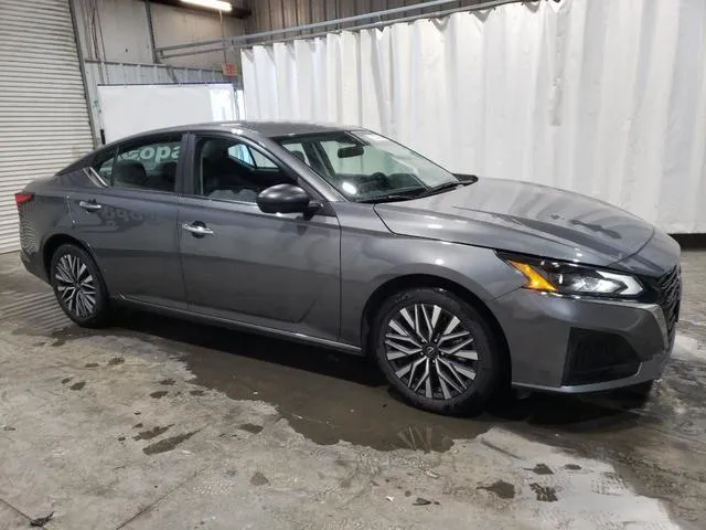 1N4BL4DV7SN300210 2025 2025 Nissan Altima- SV 4