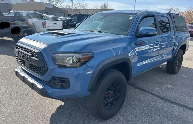 5TFCZ5AN3JX147402 2018 2018 Toyota Tacoma- Double Cab 2