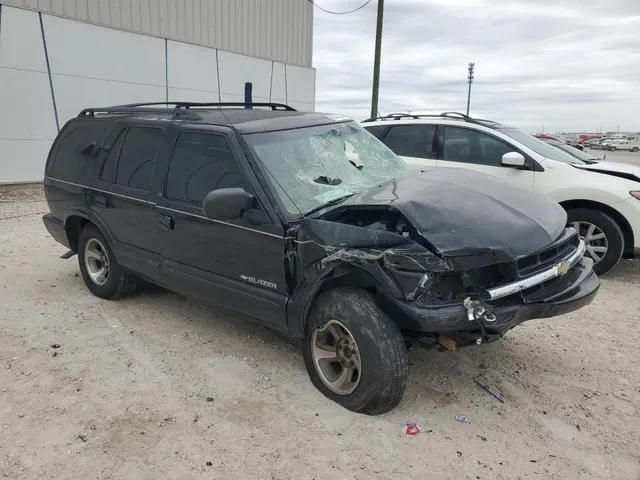 1GNCS13W32K122251 2002 2002 Chevrolet Blazer 4