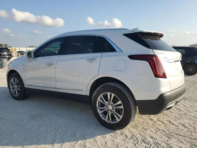 1GYKNCRS3LZ113984 2020 2020 Cadillac XT5- Fwd Premium Luxury 2