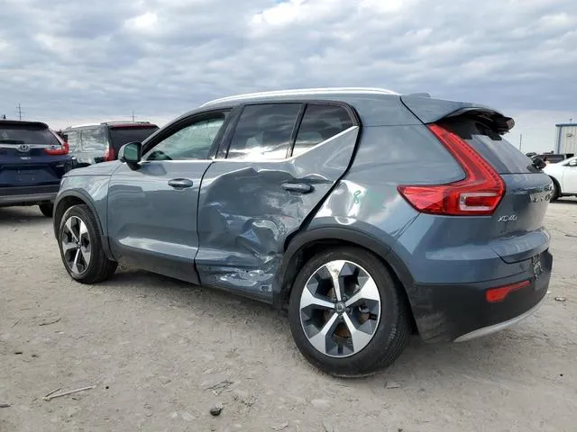 YV4L12UN5P2926949 2023 2023 Volvo XC40- Plus 2