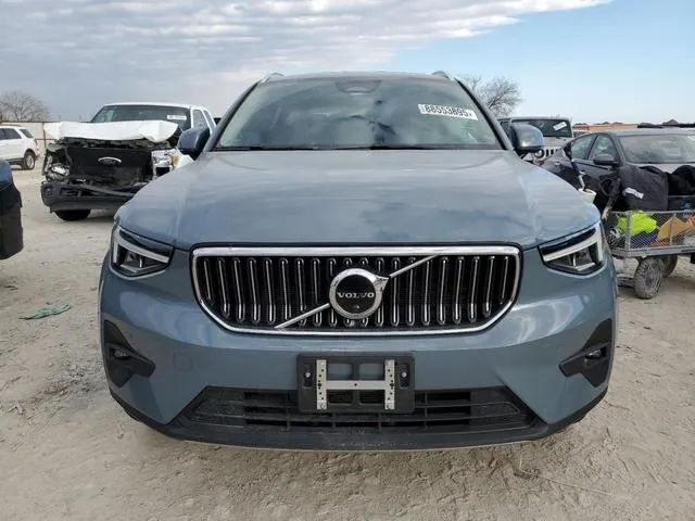 YV4L12UN5P2926949 2023 2023 Volvo XC40- Plus 5