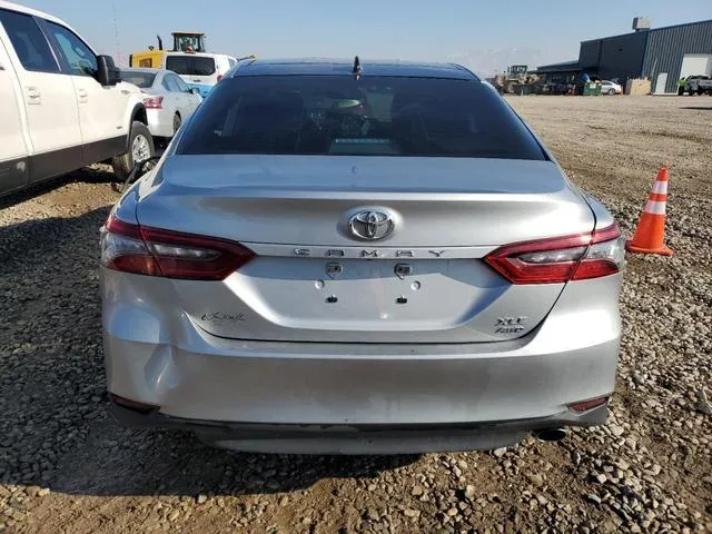 4T1F11BK2NU061633 2022 2022 Toyota Camry- Xle 6