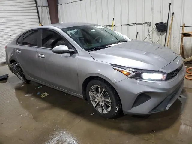 3KPF24AD8PE615782 2023 2023 KIA Forte- LX 4