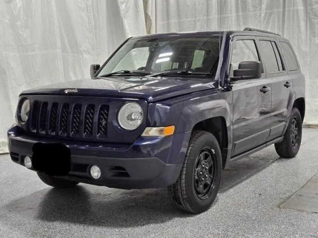 1C4NJPBB3FD318299 2015 2015 Jeep Patriot- Sport 2