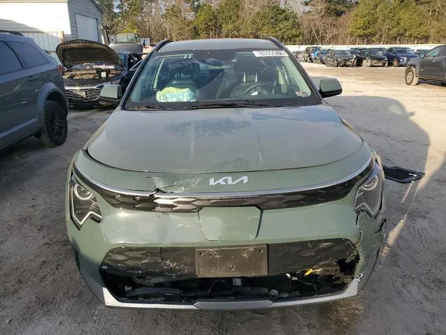 KNDCR3L14P5073037 2023 2023 KIA Niro- Wind 5