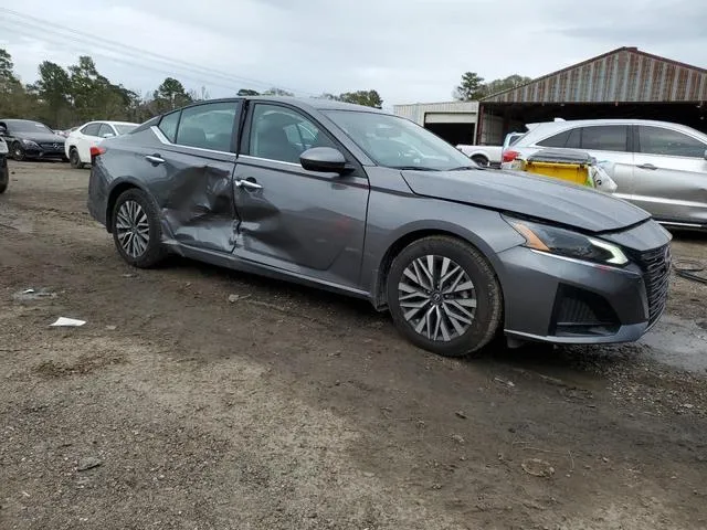 1N4BL4DV8RN426084 2024 2024 Nissan Altima- SV 4