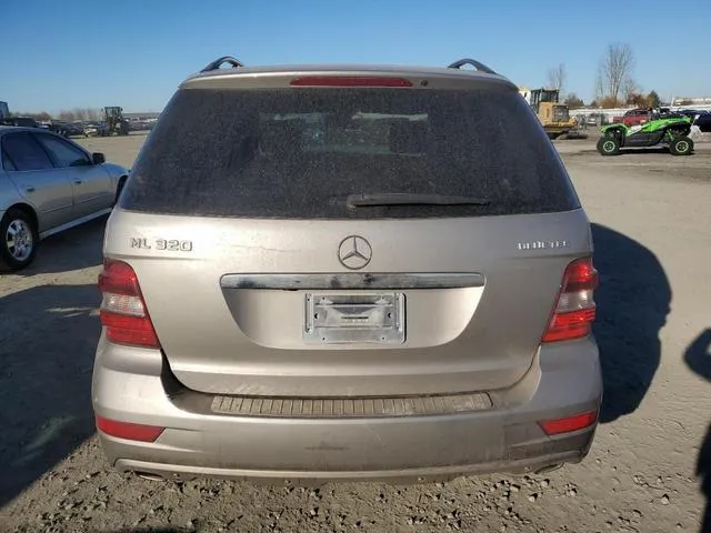 4JGBB25E59A518823 2009 2009 Mercedes-Benz ML-Class 6