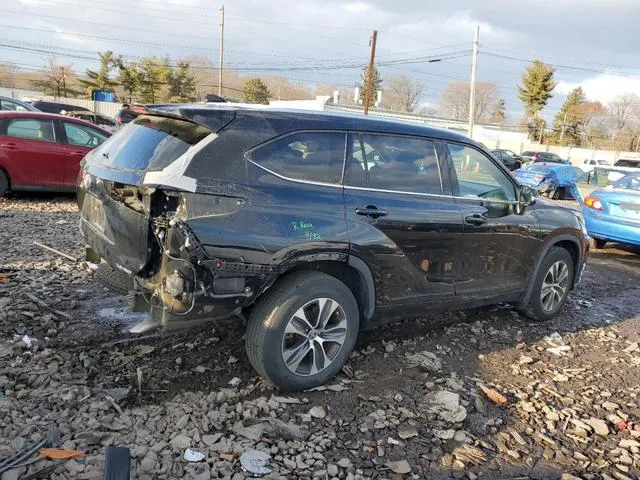 5TDHZRBH9LS513930 2020 2020 Toyota Highlander- Xle 3