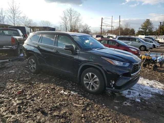 5TDHZRBH9LS513930 2020 2020 Toyota Highlander- Xle 4