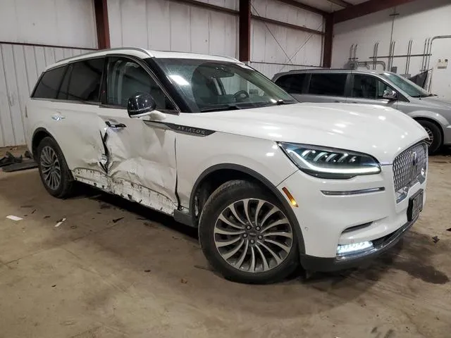 5LM5J7XC1LGL12618 2020 2020 Lincoln Aviator- Reserve 4