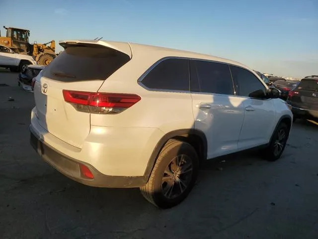 5TDZARFH0KS052637 2019 2019 Toyota Highlander- LE 3