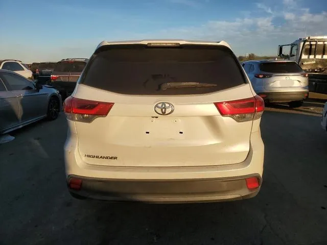 5TDZARFH0KS052637 2019 2019 Toyota Highlander- LE 6