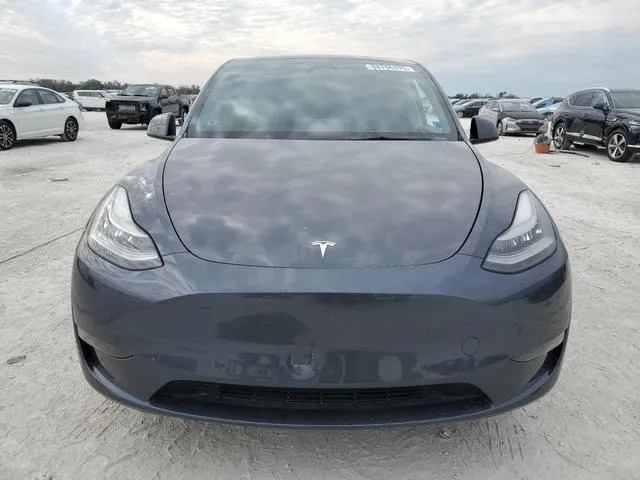 5YJYGDED6MF108938 2021 2021 Tesla MODEL Y 5