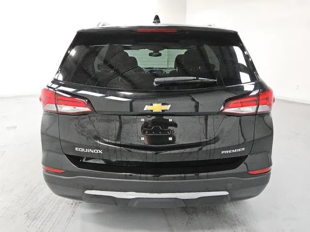 2GNAXNEV9N6141172 2022 2022 Chevrolet Equinox- Premier 6