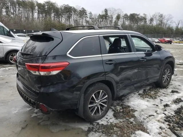 5TDJZRFH4JS525816 2018 2018 Toyota Highlander- SE 3