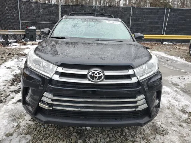 5TDJZRFH4JS525816 2018 2018 Toyota Highlander- SE 5