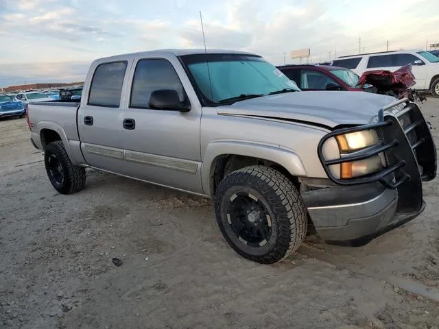 2GCEK13T951152236 2005 2005 Chevrolet Silverado- K1500 4