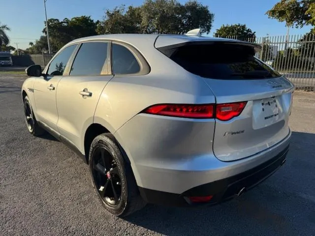 SADCJ2BV6HA075925 2017 2017 Jaguar F-Pace- Premium 2