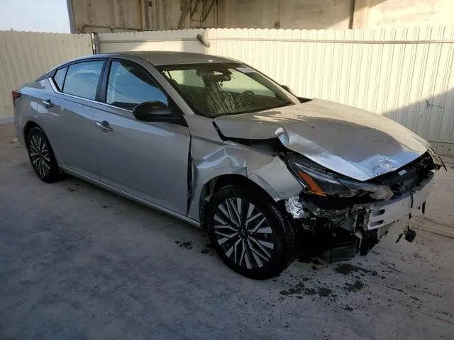 1N4BL4DV2RN352578 2024 2024 Nissan Altima- SV 4