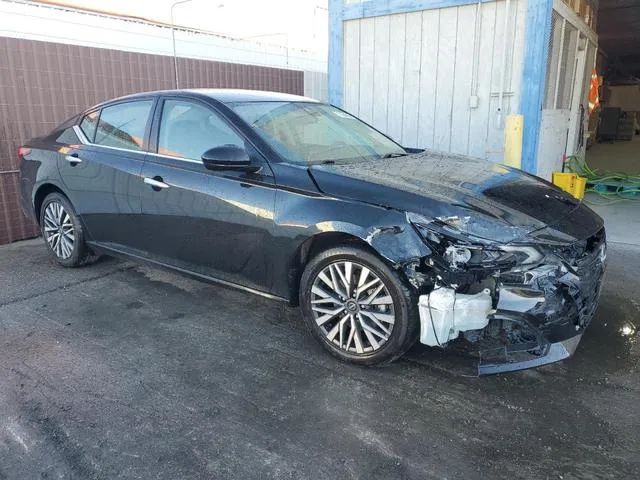 1N4BL4DV6PN335599 2023 2023 Nissan Altima- SV 4