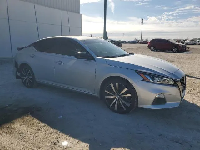 1N4BL4CV0LC275200 2020 2020 Nissan Altima- SR 4