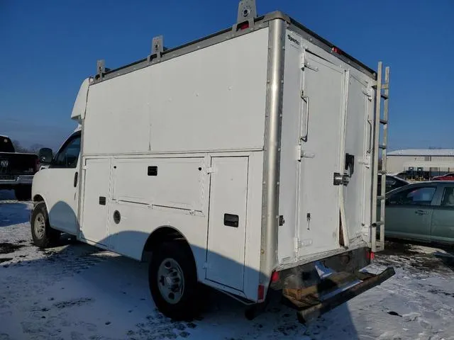 1GBHG31U741228888 2004 2004 Chevrolet Express 2