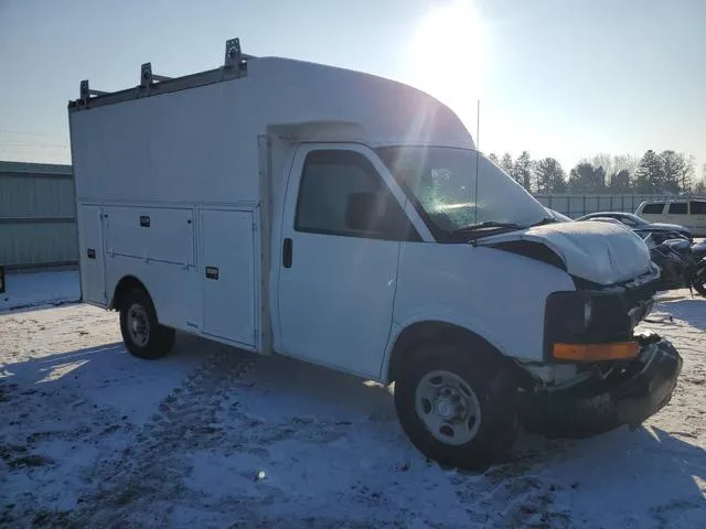 1GBHG31U741228888 2004 2004 Chevrolet Express 4