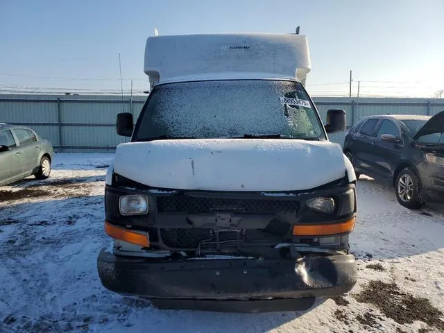 1GBHG31U741228888 2004 2004 Chevrolet Express 5