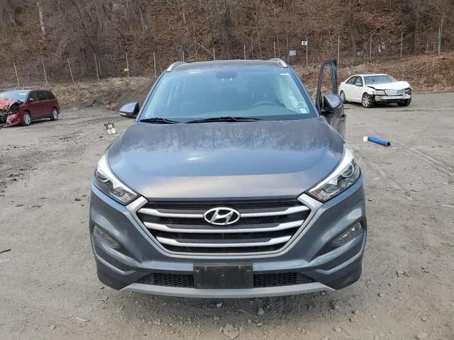 KM8J33A20HU431242 2017 2017 Hyundai Tucson- Limited 5