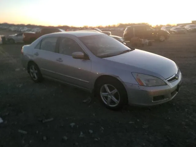 1HGCM56867A138806 2007 2007 Honda Accord- EX 4