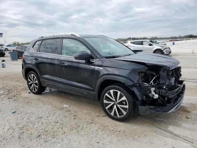 3VVSX7B27RM077696 2024 2024 Volkswagen Taos- SE 4