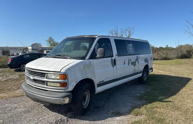 1GAHG39R921243538 2002 2002 Chevrolet Express 2