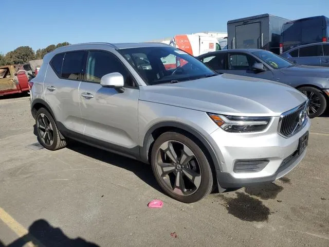 YV4162UK6K2062386 2019 2019 Volvo XC40- T5 Momentum 4