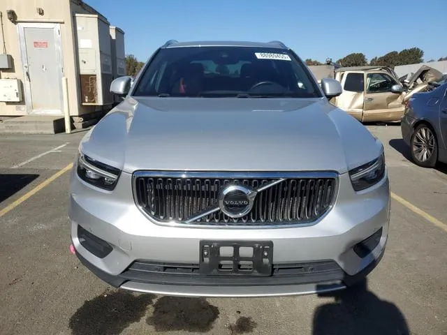 YV4162UK6K2062386 2019 2019 Volvo XC40- T5 Momentum 5