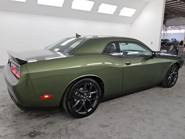 2C3CDZBT0NH242792 2022 2022 Dodge Challenger- R/T 3