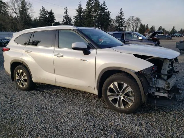 5TDGBRCH2MS527166 2021 2021 Toyota Highlander- Hybrid Xle 4