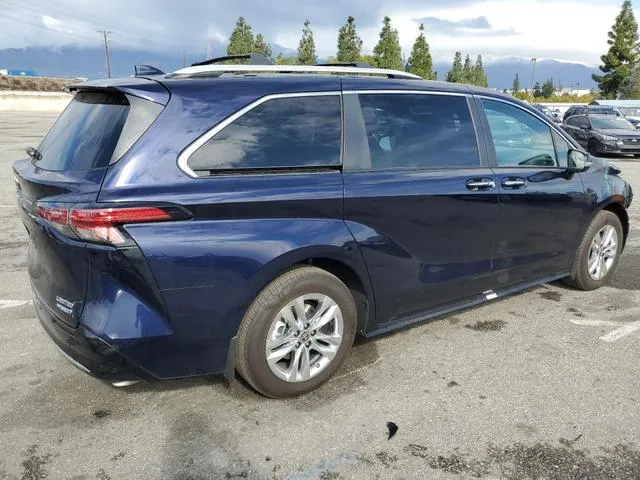 5TDZSKFC2RS109116 2024 2024 Toyota Sienna- Limited 3