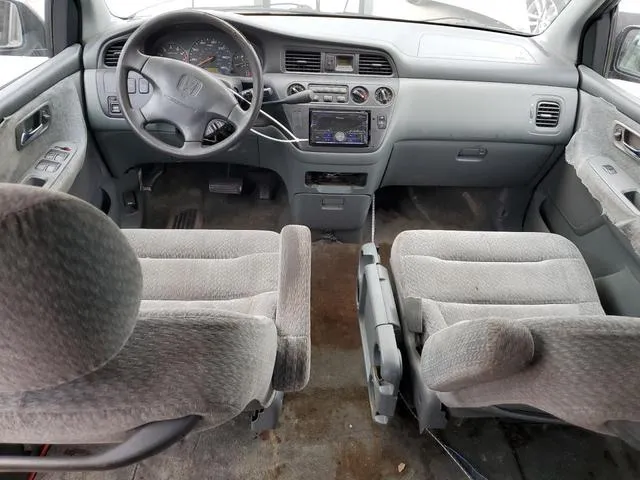 2HKRL18521H534125 2001 2001 Honda Odyssey- LX 8