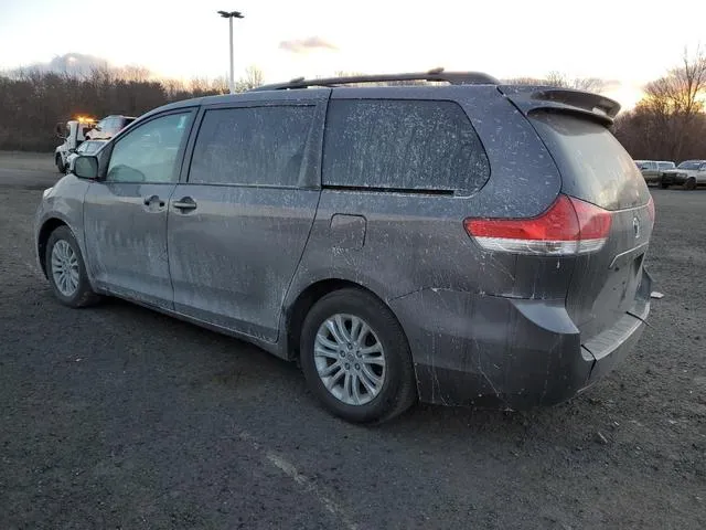 5TDYK3DC6CS246443 2012 2012 Toyota Sienna- Xle 2