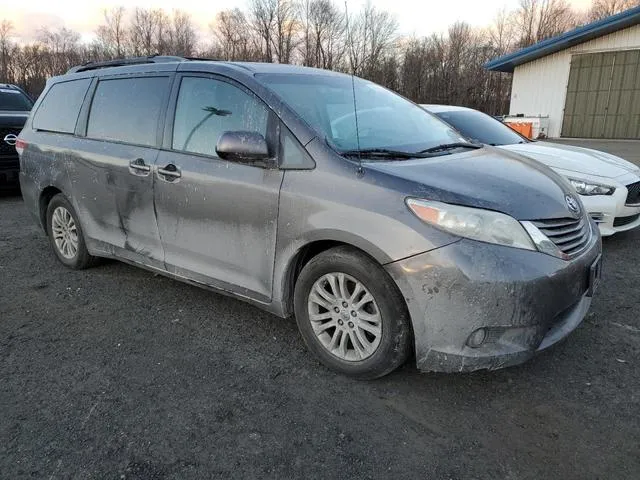 5TDYK3DC6CS246443 2012 2012 Toyota Sienna- Xle 4