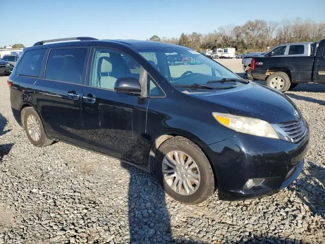 5TDYK3DC3FS566808 2015 2015 Toyota Sienna- Xle 4