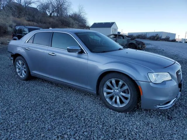 2C3CCAKG0GH344121 2016 2016 Chrysler 300C 4