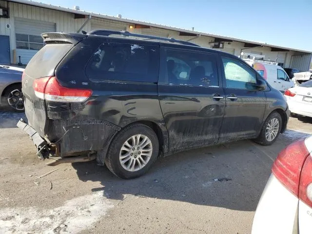 5TDYK3DC2BS079593 2011 2011 Toyota Sienna- Xle 3