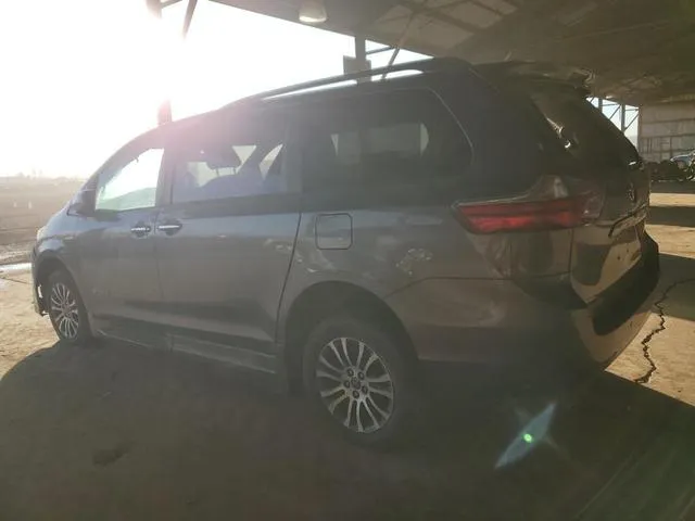 5TDYZ3DC9KS996722 2019 2019 Toyota Sienna- Xle 2