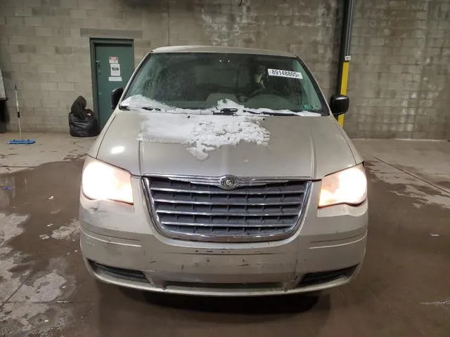 2A8HR44EX9R542689 2009 2009 Chrysler Town and Country- LX 5