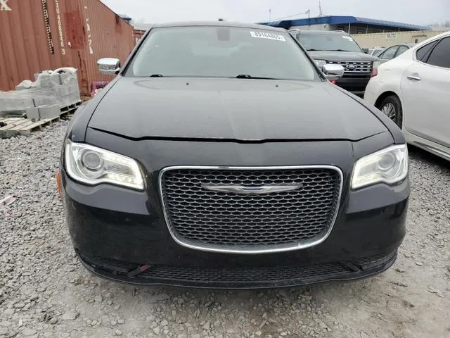 2C3CCAAG9KH569602 2019 2019 Chrysler 300- Touring 5