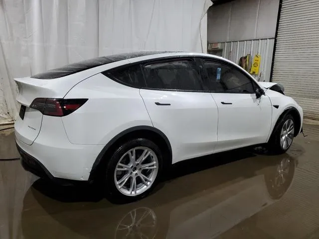 7SAYGDEE2RA275202 2024 2024 Tesla MODEL Y 3